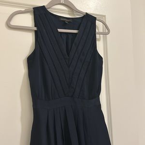 Navy blue banana republic v neck midi